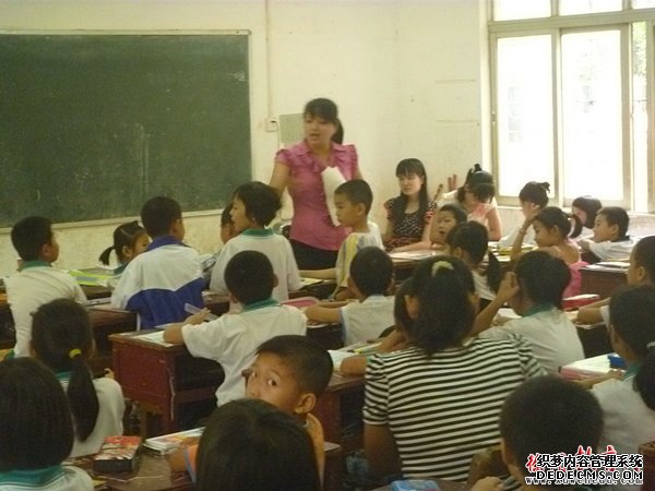 陈妙老师在上课.jpg