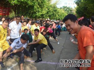 大家齐欢乐1.jpg